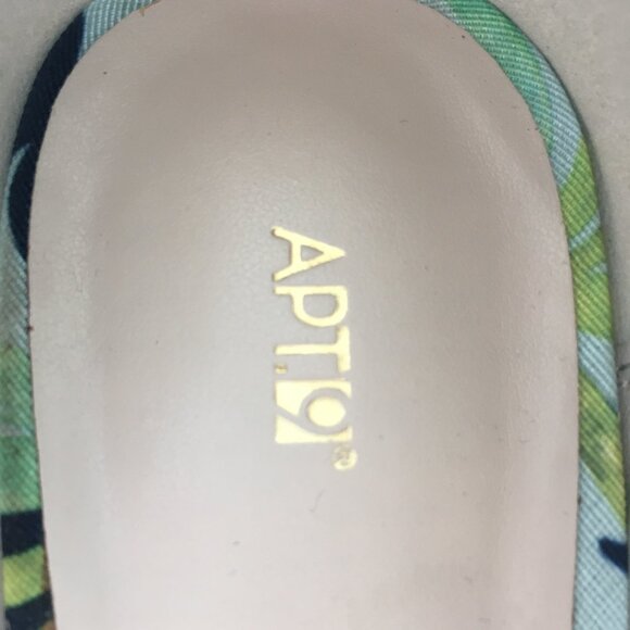 Tropical Print Peep Toe Heels by Apt. 9 - Picture 13 of 15